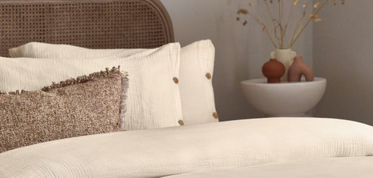 How to Create Relaxed Style in Your Bedroom