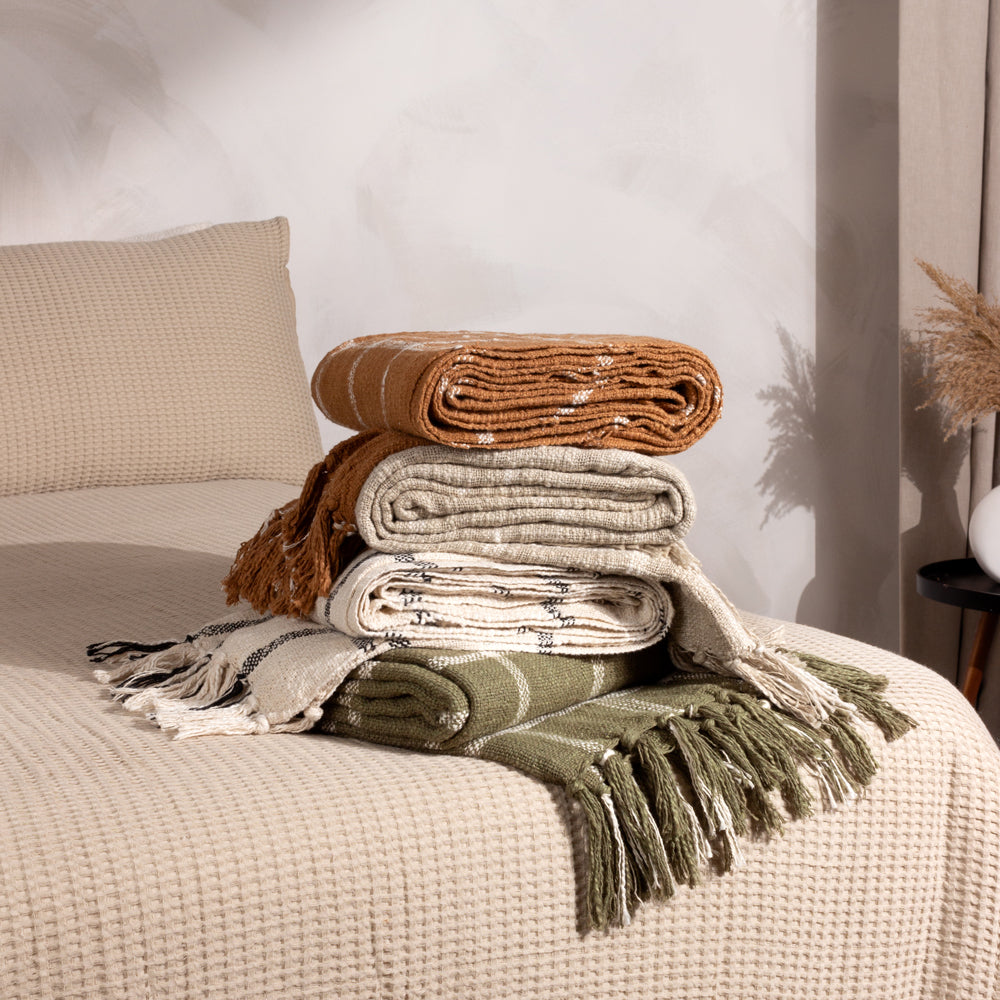 Check Green Throws - Beni Throw Moss/Natural Yard