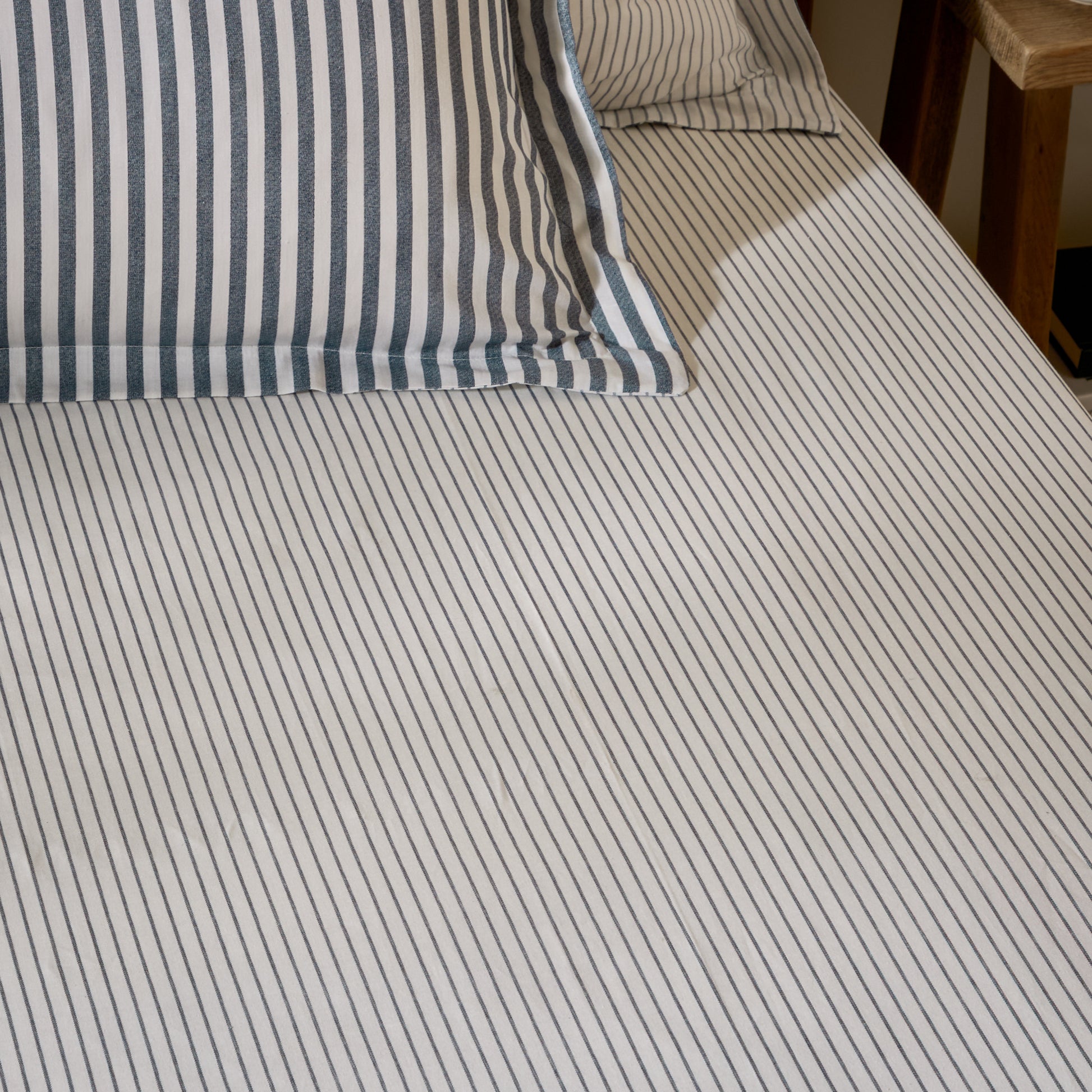 Striped Blue Bedding - Hebden 100% Cotton Narrow Stripe Fitted Bed Sheet Navy Yard