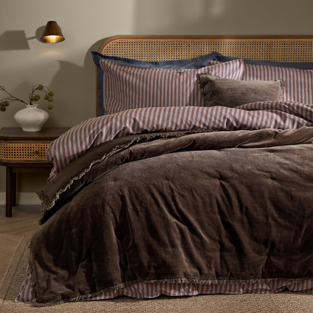 Jaye Cotton Velvet Filled Bedspread Bitter Chocolate